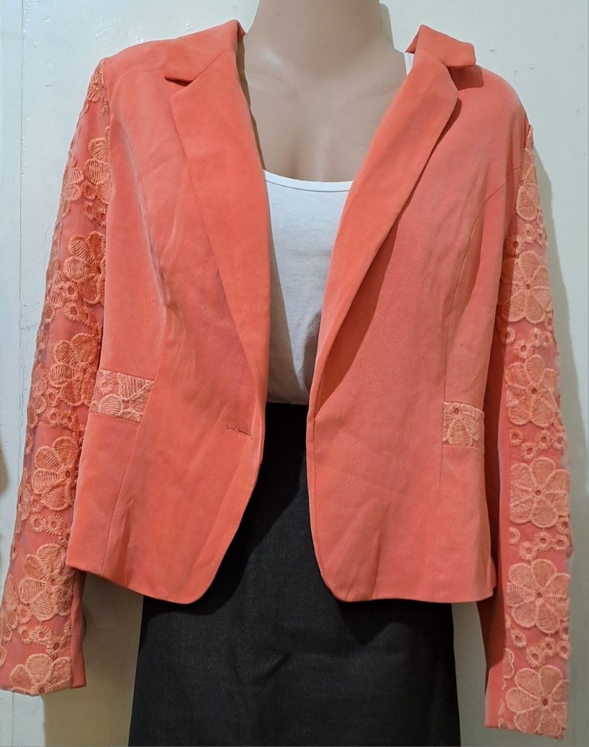Blazer coat jacket formal wear officewear (Category: Coats, Jackets and Outerwear) located in Baguio. Submitted by Zibs_Collection (Listing ID 1426833898, Image 2). Description: medium to large location: Baguio/ La Trinidad nationwide shipping.