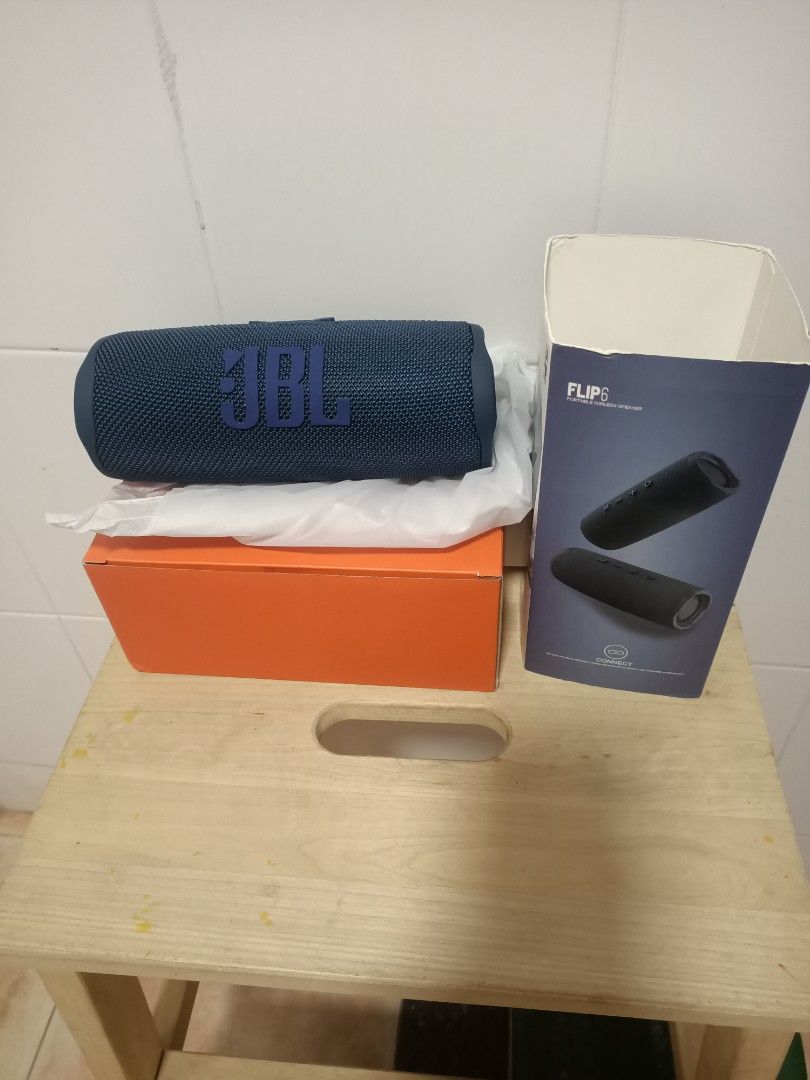 Bluetooth speaker65748531896834111