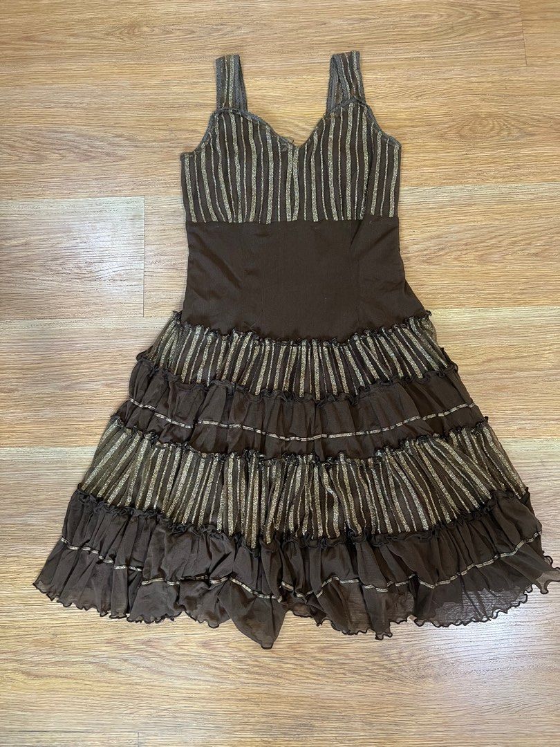 brown layered dress grunge core vibes (Category: Dresses) located in Makati City. Submitted by biotch (Listing ID 1426895086, Image 1). Description: grunge core vibes with gold details best fit small to medium perfect for layering lalamove mandaluyong area asymmetrical Cotton on Nike new balance asics adidas Lululemon bershka skims sports leggings sportsbra H&M bershka corporate skirt skort zara pomelo thrift baggy jeans wide leg denim cotton on 