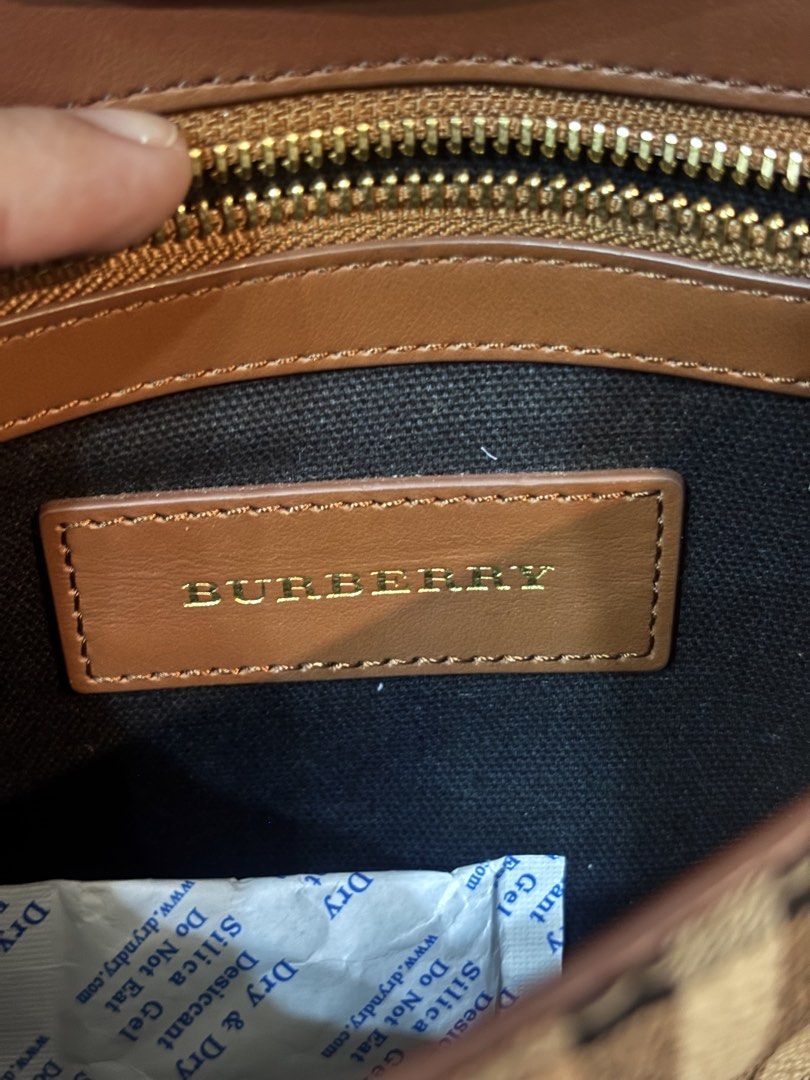 Burberry Small Loxley Hus Crossbody (Category: Luxury Bags & Wallets) located in Dumaguete. Submitted by stefani0002 (Listing ID 1426882899, Image 3). Description: - in bright toffee - bought in 2023 at burberry london - used a few times only - dm for sure buyers only pls :(.