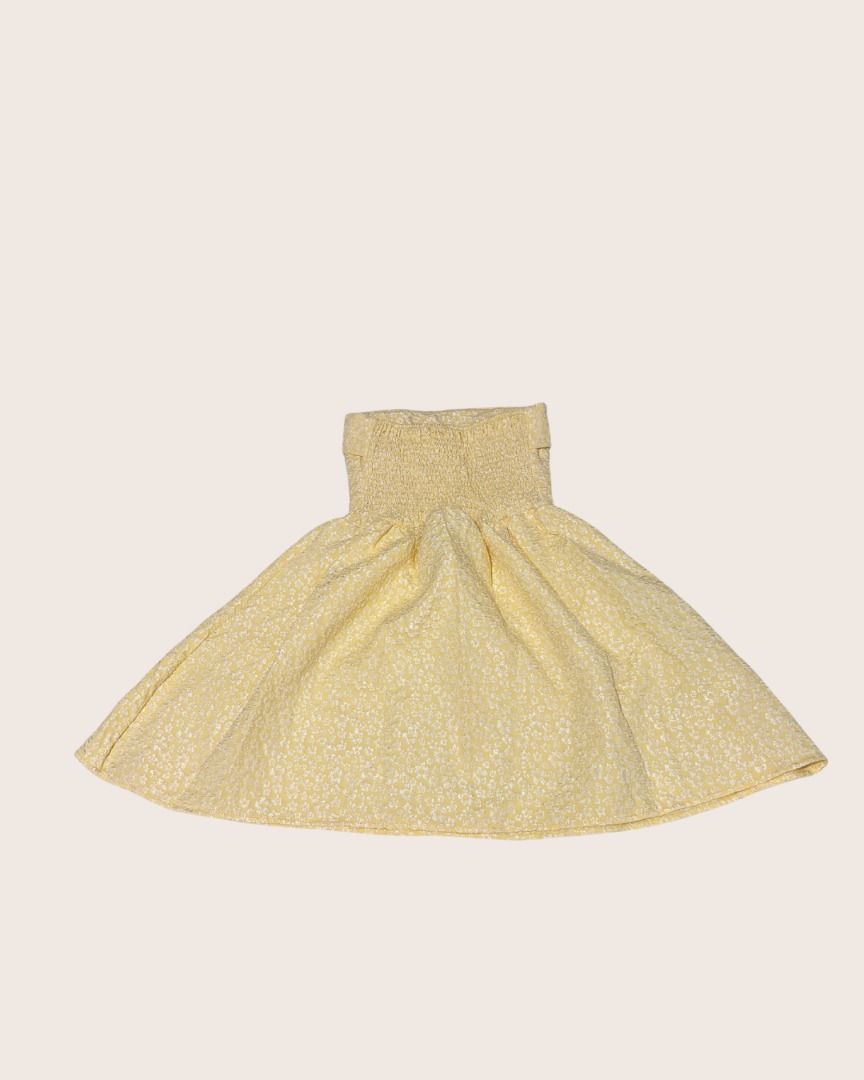Buttery Yellow Embossed Tube (Category: Dresses) located in Abucay. Submitted by rewornstudio (Listing ID 1426929581, Image 3). Description: -Can fit small to medium -good for beach and casual wear -Buttery yellow color.