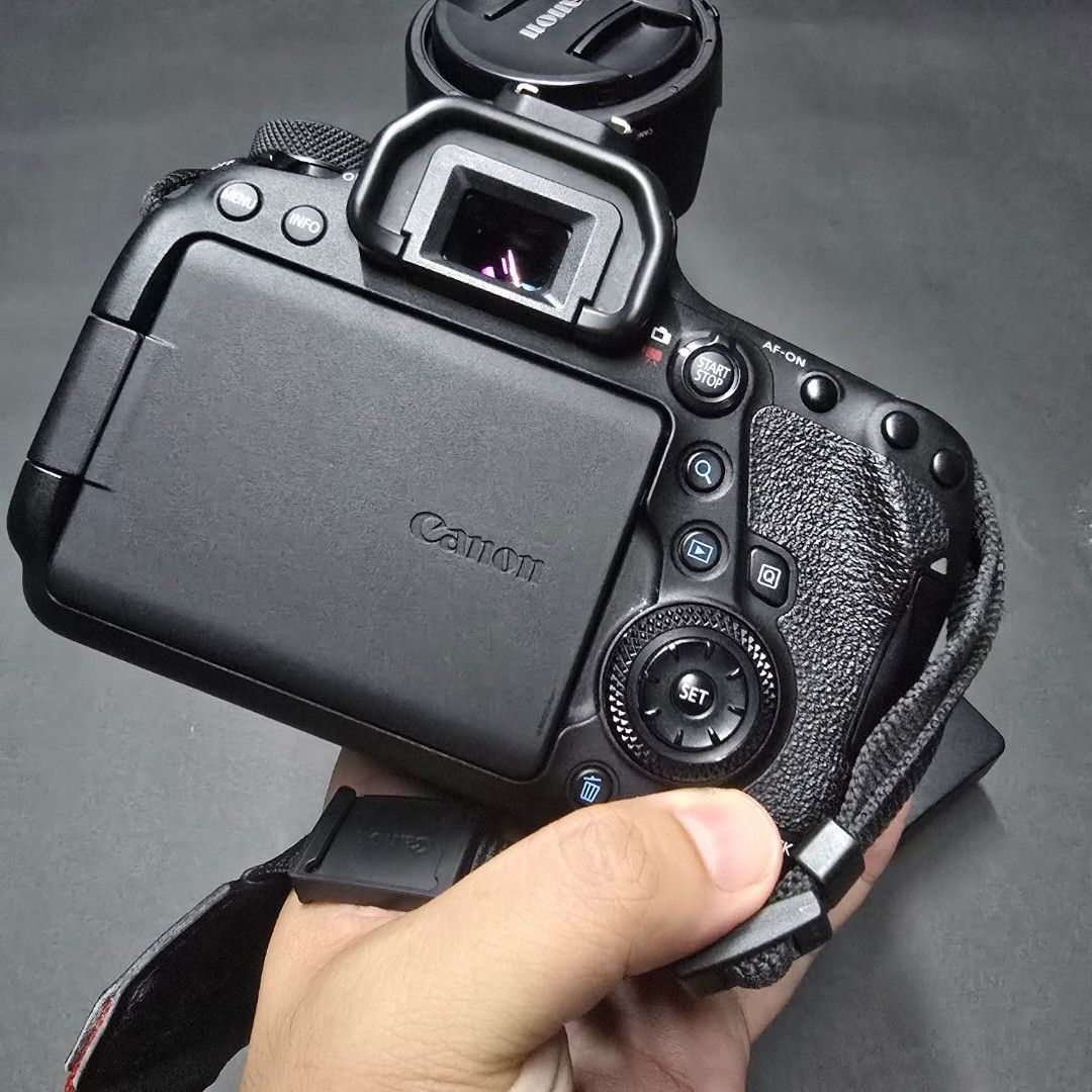 Canon EOS 6D Mark II Body Only (Category: Cameras) located in Quezon City. Submitted by murrietta (Listing ID 1426936200, Image 2). Description: a very well-taken cared of and barely Used Canon 6D Mk II DSLR no scratches no damage complete with 2 batteries Batteries, strap, charger, and a free small camera bag. location: Mandaluyong or pasig. .