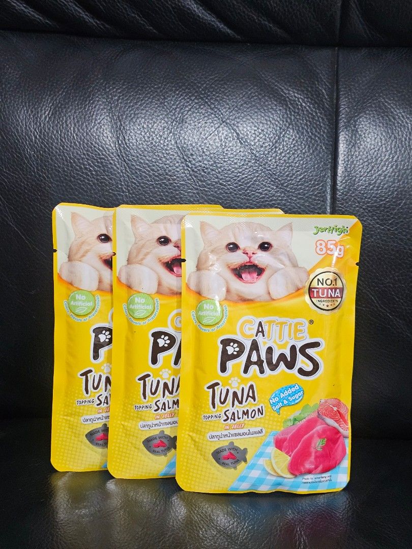 Cattie Paws Cat Treats (Category: Pet Food) located in Manila. Submitted by sgarcia (Listing ID 1426950142, Image 2). Description: 📍 Manila Cattie Paws Tuna in Jelly (Pink) - 40 Cattie Paws Tuna Topping Salmon (Yellow) - 30.