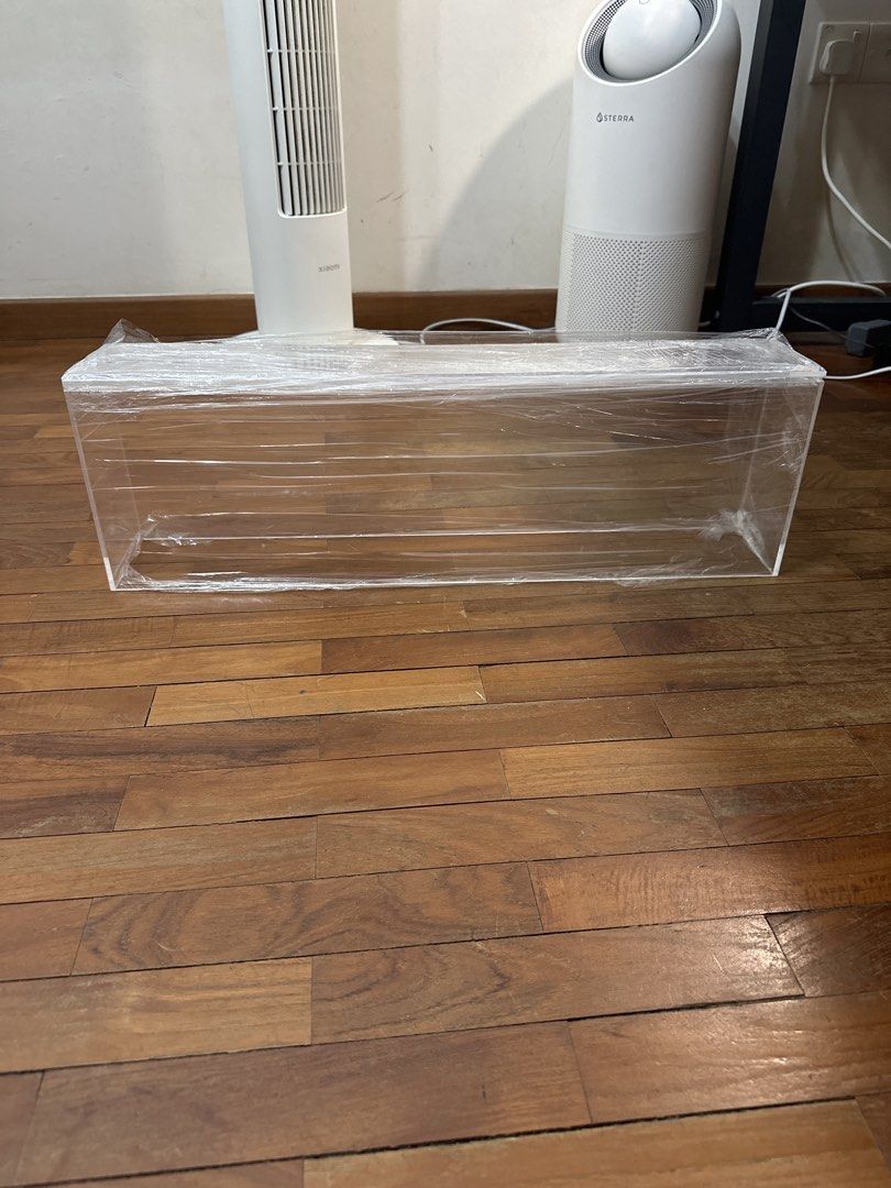 Clear Acrylic Display Box483845956551976961