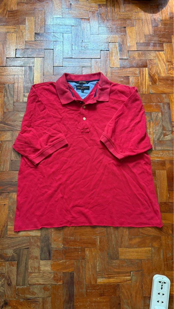 cropped polo shirt (Category: Tshirts & Polo Shirts ) located in Quezon City. Submitted by reidify (Listing ID 1426824990, Image 1). Description: 25 x 27.