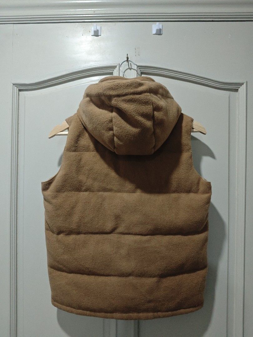 Danton x Beams Padded Vest (Category: Vests) located in Iloilo. Submitted by declutterpm2 (Listing ID 1426866876, Image 3). Description: 19 by 23.