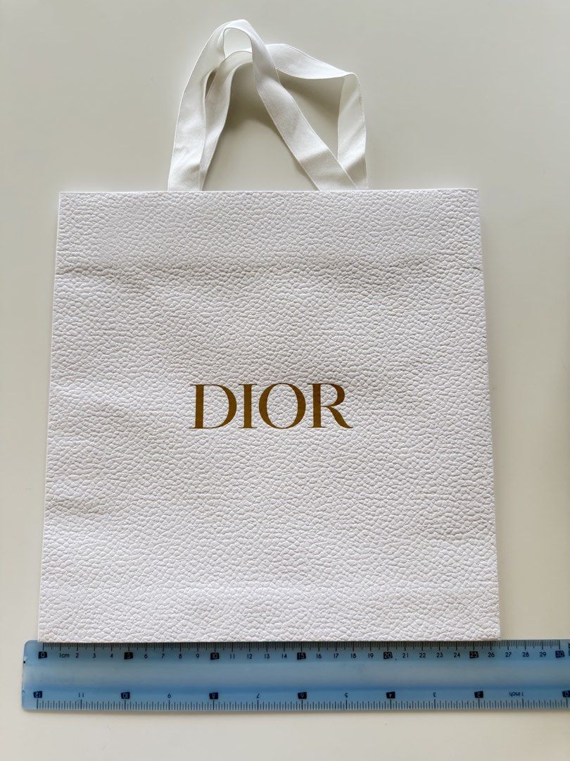 Dior Paper Bag (Category: Luxury Bags & Wallets) located in Makati City. Submitted by preloveditems_8 (Listing ID 1426829252, Image 1). Description: .
