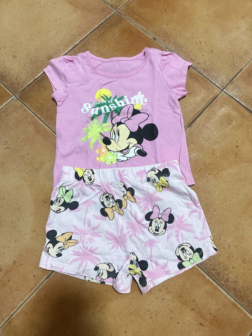 Disney Minnie Mouse Shorts and Top Set (Category: Babies & Kids Fashion) located in Manila. Submitted by giannamari (Listing ID 1426874935, Image 1). Description: Can fit up to 2yo. Well used but in good condition.