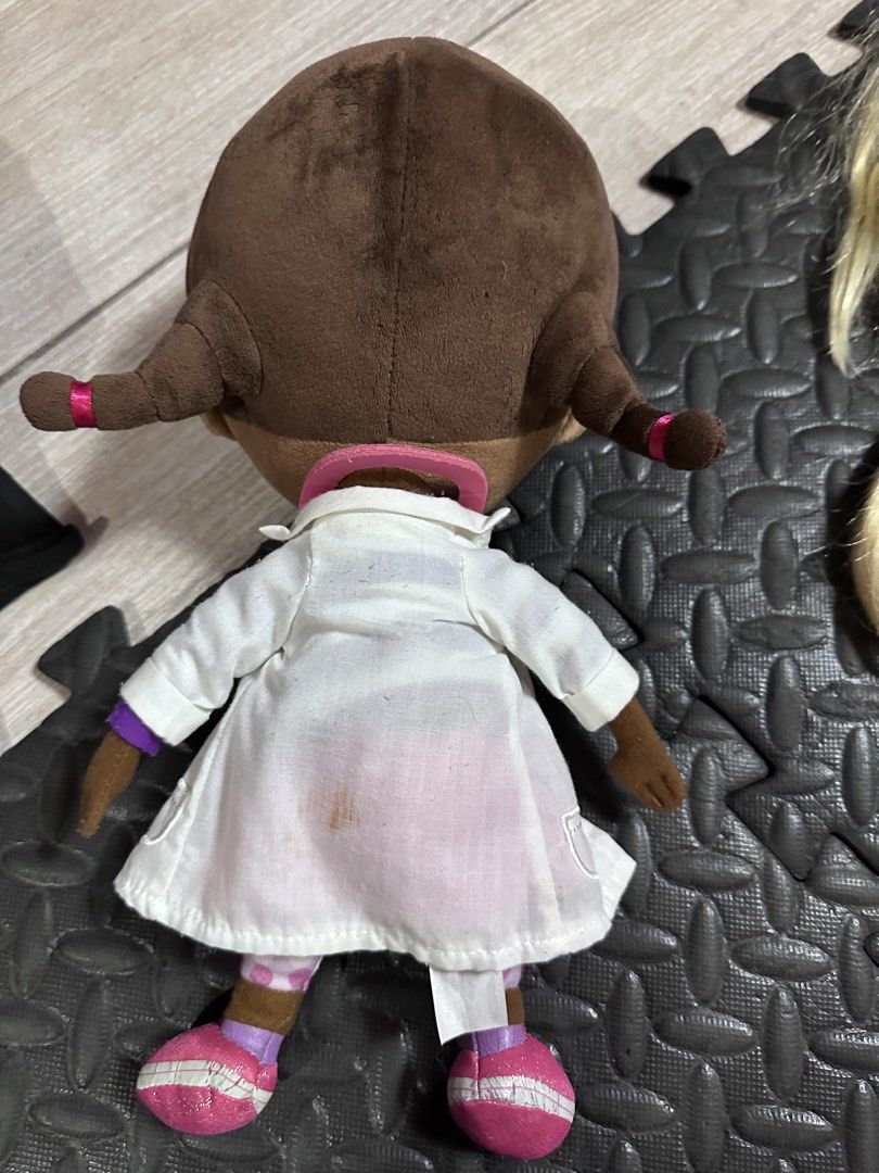 Doc McStuffins Plush Doll (Category: Plushies & Soft Toys) located in Caloocan City. Submitted by ashleyscorner (Listing ID 1426802304, Image 2). Description: .