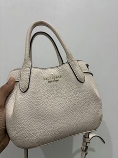 (Category: ) located in . Submitted by preloved_manish (Listing ID 1426956819, Image 1). Description: .
