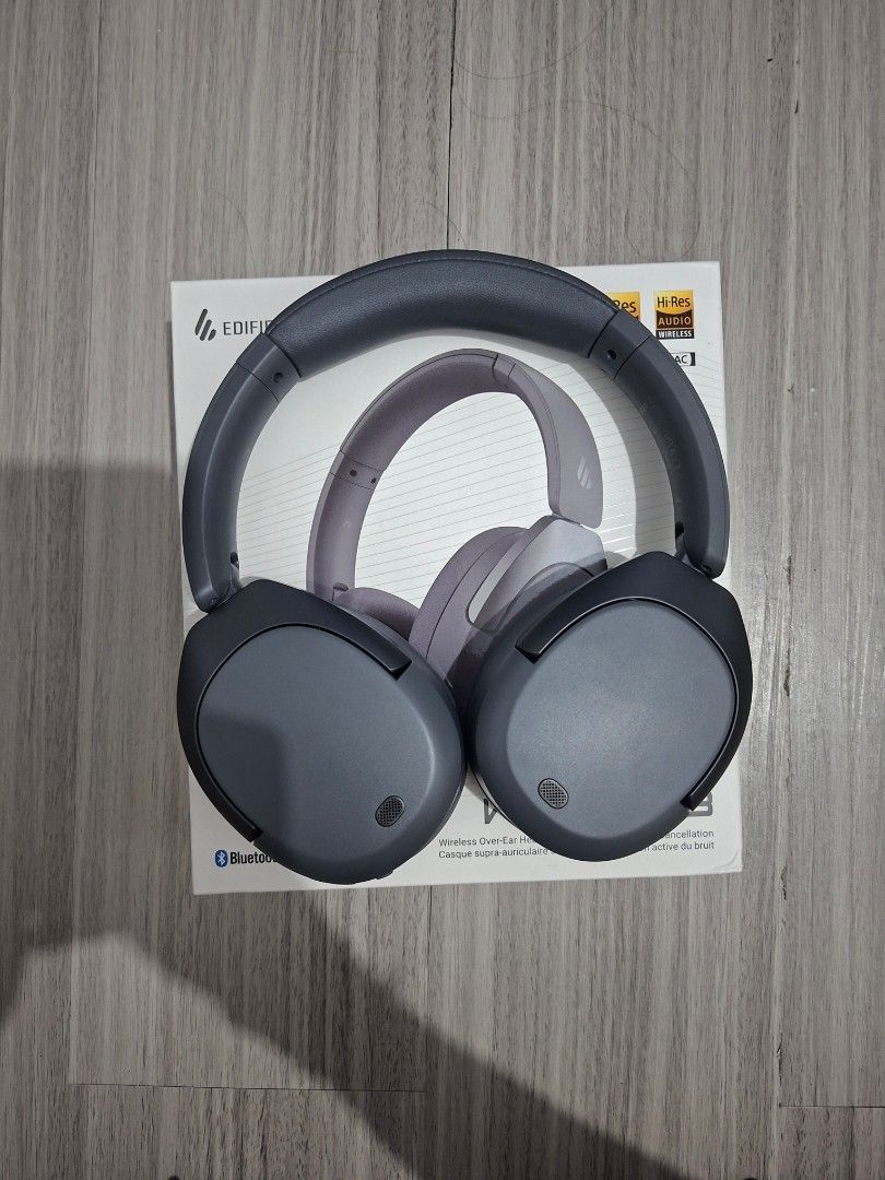 Edifier w830nb (Category: Headphones & Headsets) located in Quezon City. Submitted by gengar17 (Listing ID 1426888918, Image 1). Description: edifier wb830nb for salee!! no issues bagong bago pa po nagamit lang once tinry lang! hindi pa nachacharge with box and spares sagad na po!! qc area meetup or sagot nyo po fee kung isship..