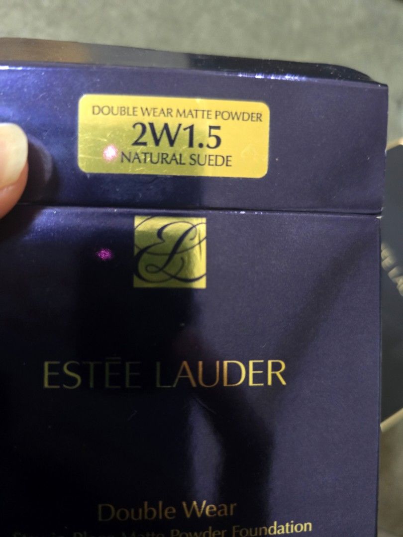 Estee Lauder Double Wear Matte Powder Foundation (Category: Makeup) located in Quezon City. Submitted by jen_bee (Listing ID 1426809242, Image 2). Description: 2W 1.5 natural suede no sponge.