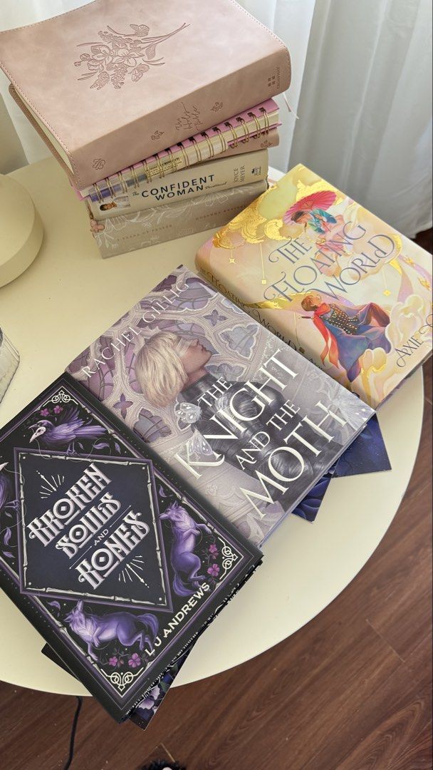 Fairyloot May 2025 1 Book Left (Category: Storybooks) located in Santa Rosa. Submitted by summerbabe23 (Listing ID 1426823580, Image 1). Description: Fairyloot Exclusive Edition May 2025 Box (Brand New) ~ YA Fantasy ~ Adult Fantasy ~ Romantasy 1. The Floating World (SOLD) 2. The Knight and The Moth (SOLD) 3. Broken Souls and Bones ₱2,500 - Broken Souls and Bones only available..