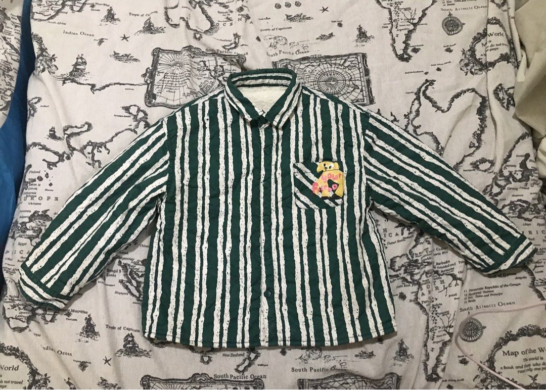 Fleece lined Winter Longsleeves with pocket for kids (Category: Babies & Kids Fashion) located in Las Pinas. Submitted by kate0_flower (Listing ID 1426802149, Image 1). Description: Bought in Seoul Survived -1 degrees celsius temp Fleece is soft and comfortable for kids Snap buttons .