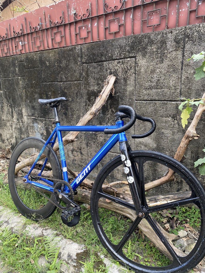 GENT Fixed Gear Bike (Category: Bicycles) located in Manila. Submitted by thriftemcool04 (Listing ID 1426813716, Image 1). Description: Fixie kargadona 8k nalang ggamitin nalang po yan,, Novaliches Qc area! Pwede lalamove sa malayo depende sa mapag uusapan📥📥📥.