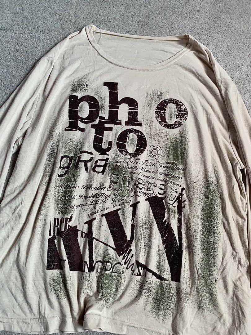 Graphic Print Long Sleeve Shirt (Category: Tshirts & Polo Shirts ) located in Cagayan de Oro. Submitted by _kuroxxe (Listing ID 1426941109, Image 2). Description: Width 19 Inches Length 21 Inches .