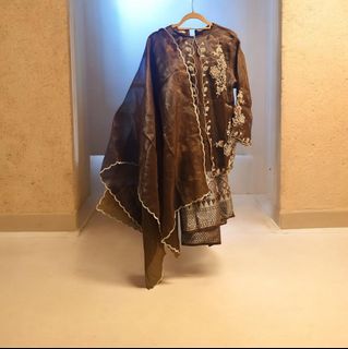 (Category: ) located in . Submitted by i_love_shopping_online (Listing ID 1426806659, Image 1). Description: .