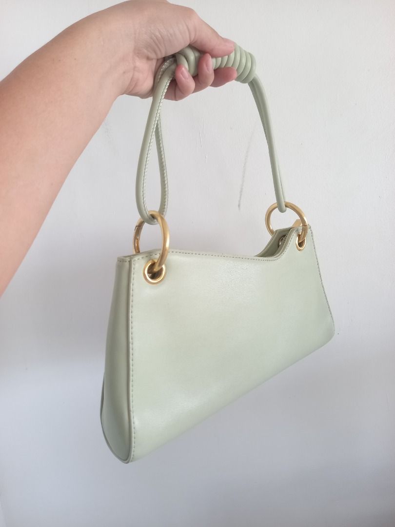 HIGH QUALITY BAG 2 (Category: Shoulder Bags) located in Bulacan. Submitted by mariekitkit (Listing ID 1426897092, Image 2). Description: Pm for queries. 𝘋𝘪𝘴𝘤𝘭𝘢𝘪𝘮𝘦𝘳: 𝙏𝙝𝙚 𝙨𝙝𝙤𝙥 𝙢𝙖𝙧𝙞𝙚𝙠𝙞𝙩𝙠𝙞𝙩 𝘢𝘳𝘦 𝘯𝘰𝘵 𝘢𝘴𝘴𝘰𝘤𝘪𝘢𝘵𝘦𝘥 𝘰𝘳 𝘢𝘧𝘧𝘪𝘭𝘪𝘢𝘵𝘦𝘥 𝘸𝘪𝘵𝘩 𝘢𝘯𝘺 𝘰𝘧 𝘵𝘩𝘦 𝘣𝘳𝘢𝘯𝘥𝘴 𝘧𝘦𝘢𝘵𝘶𝘳𝘦𝘥.𝘈𝘭𝘭 𝘵𝘳𝘢𝘥𝘦𝘮𝘢𝘳𝘬𝘴, 𝘭𝘰𝘨𝘰𝘴 𝘢𝘯𝘥 𝘤𝘰𝘱𝘺𝘳𝘪𝘨𝘩𝘵𝘴 𝘳𝘦𝘴𝘦𝘳𝘷𝘦𝘥 𝘵𝘰 𝘵𝘩𝘦 𝘰𝘳𝘪𝘨𝘪𝘯𝘢𝘭 𝘣�