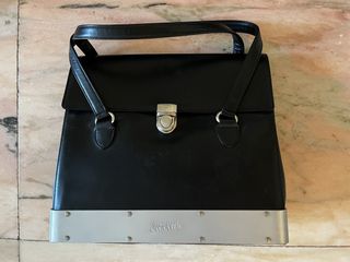 （分類：）位於 。 由 vertosell 提交（商品編號 1426872190，圖片 1）。簡介： 。