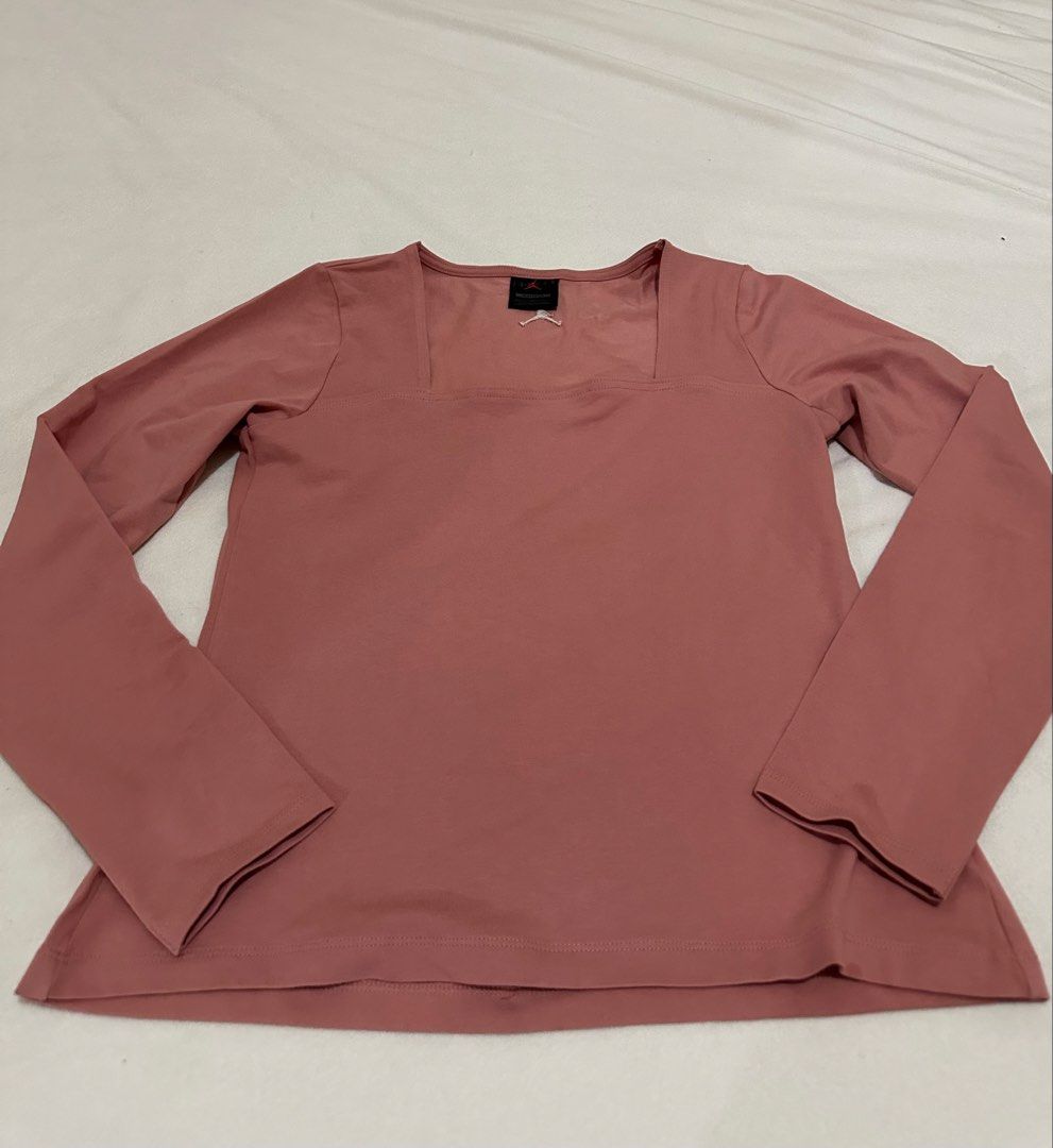 Jordan Long Sleeve Shirt (Category: Longsleeves) located in Manila. Submitted by declutterbyja (Listing ID 1426855075, Image 1). Description: - Slim Fit (Would fit M-L) - Original - Used only once - RFS: Declutter.