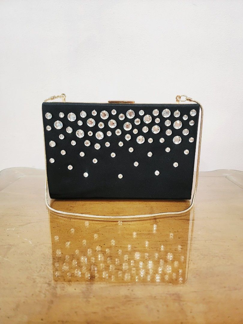 Kate Spade Rectangular Satin Hard Shell Evening Clutch Shoulder Bag (Category: Clutches) located in Valenzuela. Submitted by absolutelychick (Listing ID 1426817155, Image 1). Description: L 9" x W 1.25" x H 6" meron pong scratches sa hardware sa opening please check photos for reference jrs, lbc, j&t lalamove/grab ready.