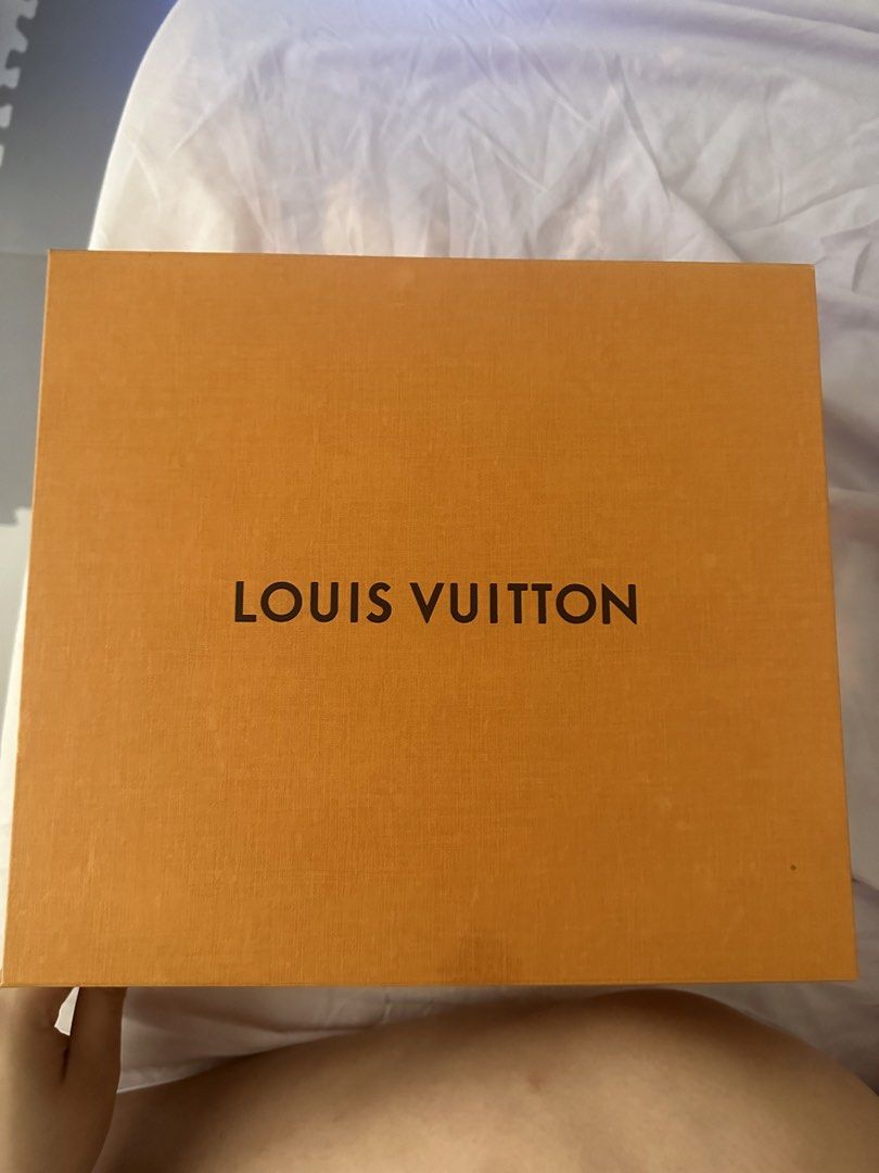Louis Vuitton Alma BB Damier Ebene (Category: Luxury Bags & Wallets) located in Makati City. Submitted by danielleanthea (Listing ID 1426881054, Image 3). Description: Only used once. GUARANTEED ORIGINAL BOUGHT IN BARCELONA, SPAIN NO ISSUES, NO SCRATCHES COMPLETE WITH BOX RFS: NEED FUNDS MEET-UP ONLY LOC BACOOR CAVITE NEGOTIABLE IF BUY ASAP.