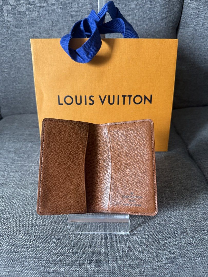 Louis Vuitton Card Holder (Category: Luxury Bags & Wallets) located in Tagaytay City. Submitted by marz.shopping (Listing ID 1426925696, Image 2). Description: .