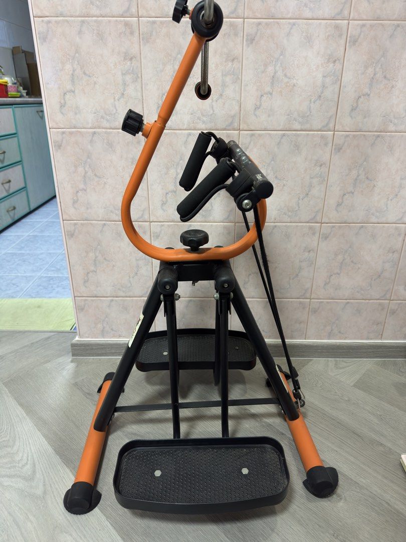 Master Stepper Exercise Machine (Category: Cardio & Fitness Machines) located in Singapore. Submitted by na6bsphfiu (Listing ID 1426893767, Image 2). Description: Great for knee recovery rehabilitation for elderly folks..