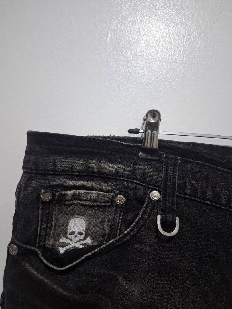 Mastermind size XXL (Category: Jeans) located in Tarlac. Submitted by mightydog_37aa4f (Listing ID 1426934894, Image 3). Description: excellent condition.