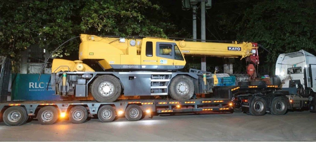 Mobile Crane KATO BRAND (Category: Heavy Vehicles) located in Cavite. Submitted by theluxurybyaalheebotique (Listing ID 1426841426, Image 1). Description: HEAVY DUTY 2012 ROUGH TERRAIN CRANE FOR SALE!!! 🔹KATO BRAND Made in Japan 🔹Model: KATO KR-25H-V7 🔹Fully Hydraulic Rough Terrain Mobile Crane 🔹25 Toner 🔹2023 Acquired 2012 Model 🔹Well-maintained and ready to work 🔹4-section, box-type; extends from 9.35m to 30.5m.