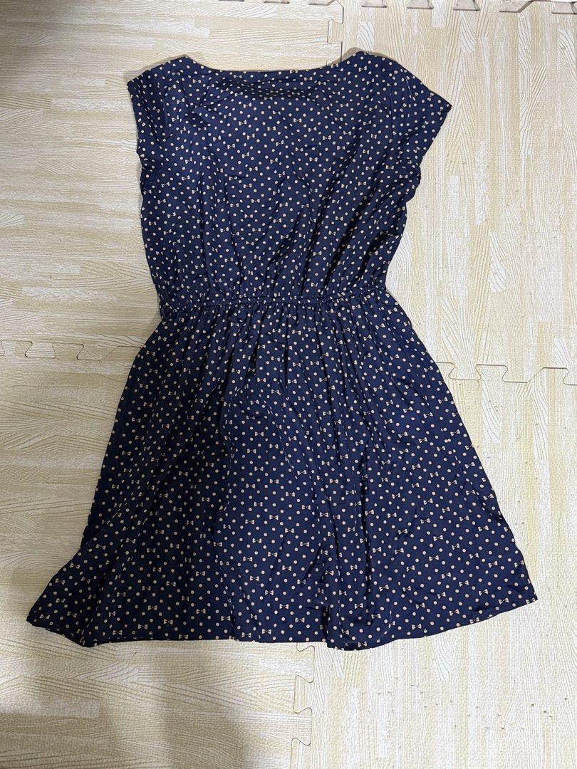 Navy Blue Polka Dot Dress (Category: Dresses) located in Quezon City. Submitted by syogrl (Listing ID 1426862968, Image 1). Description: Small to Medium frame Stretchable waistline.