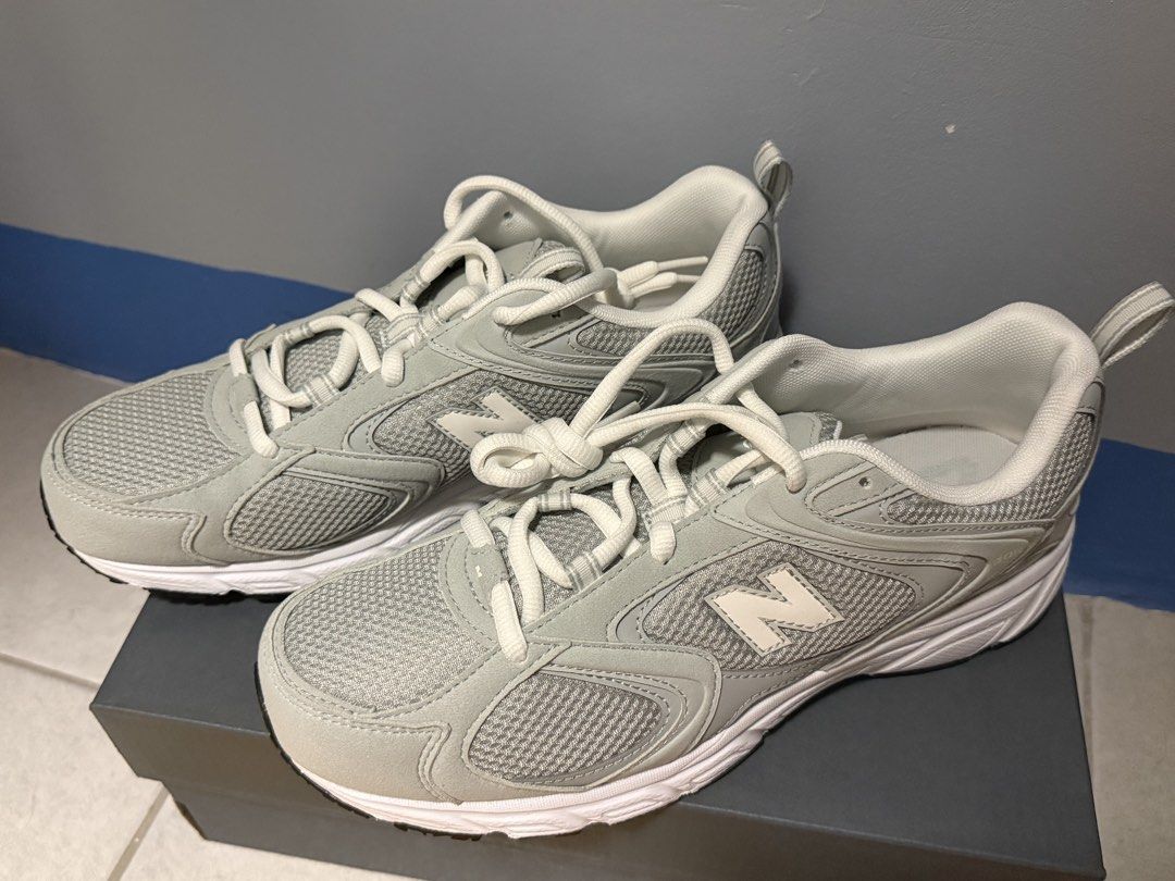 New Balance 408 - Grey (Category: Sneakers) located in Pasig City. Submitted by clearup1 (Listing ID 1426888020, Image 2). Description: New Balance 408 Unisex - Grey Brand new! Size: 9US Mens.