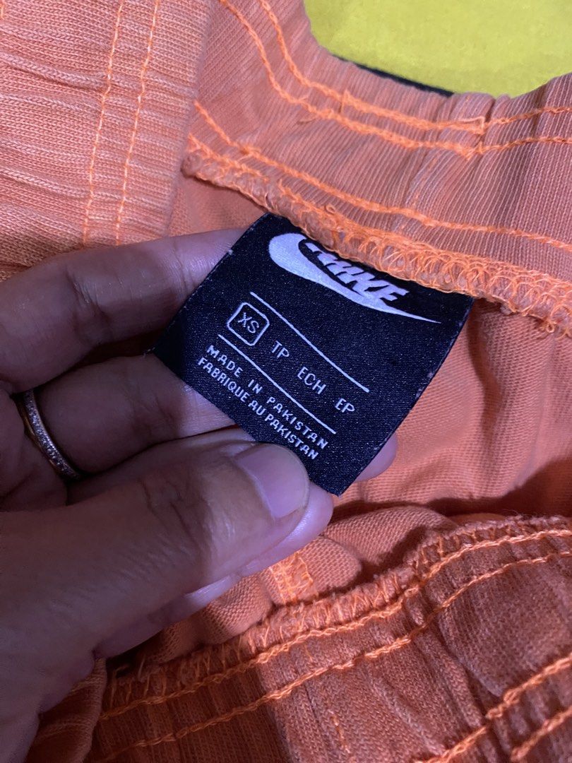 Nike Shorts - Orange and Black (Category: Shorts) located in Manila. Submitted by jaelayacan21 (Listing ID 1426830062, Image 3). Description: Orange size xs can fit until medium Black size medium 350 bundle.