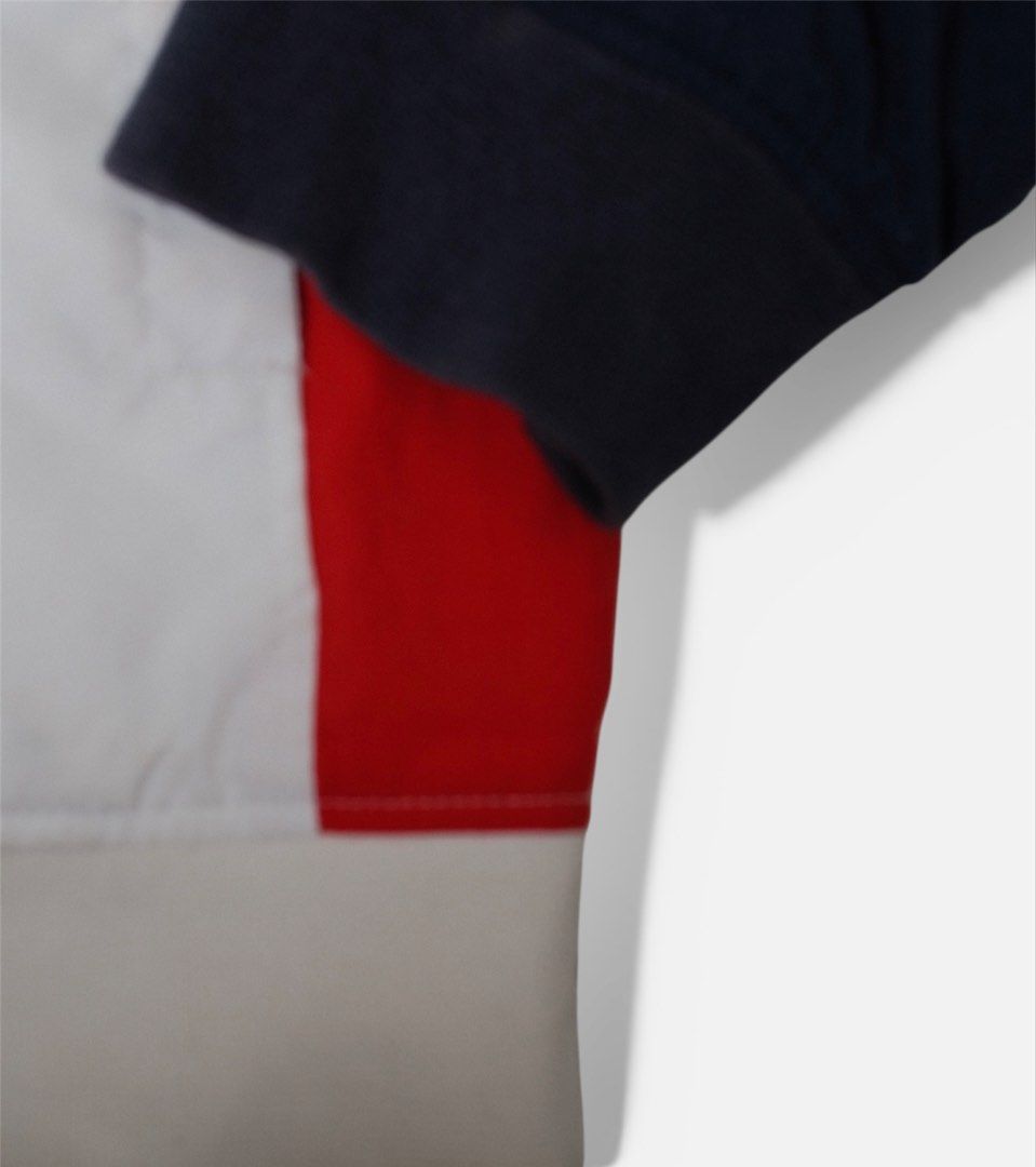 Nike Vintage Windbreaker Jacket Y2K Red White Blue (Category: Coats, Jackets and Outerwear) located in San Pablo. Submitted by chimar26 (Listing ID 1426891621, Image 3). Description: Authentic Nike vintage windbreaker jacket in classic red, white and navy colorway. Very clean sporty design with embroidered Nike logo on the front and large Nike logo on the back. Lightweight and comfortable – perfect for streetwear, vintage outfits or everyday wear