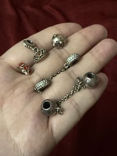 (Category: ) located in . Submitted by preloved_0607 (Listing ID 1426896441, Image 1). Description: .