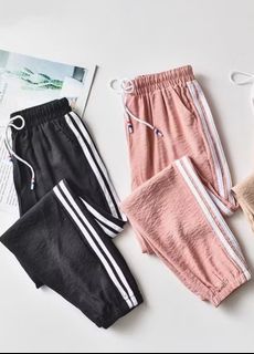 (Category: ) located in . Submitted by buysellcloset (Listing ID 1426920896, Image 1). Description: .