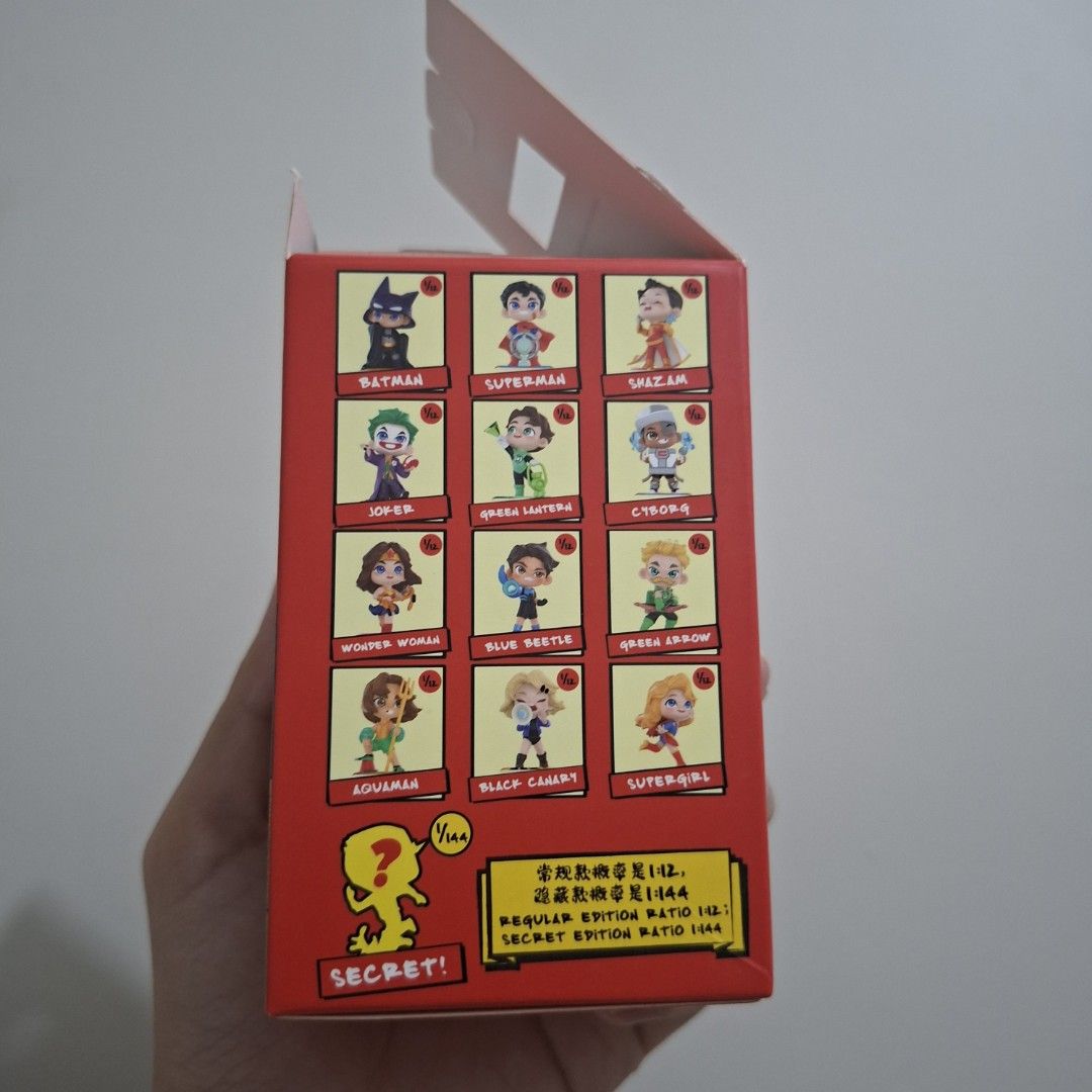 Popmart Justice League Green Arrow (Category: Designer & Blind Box Toys) located in Quezon City. Submitted by scupid.trinks (Listing ID 1426960106, Image 2). Description: Sealed Foil.