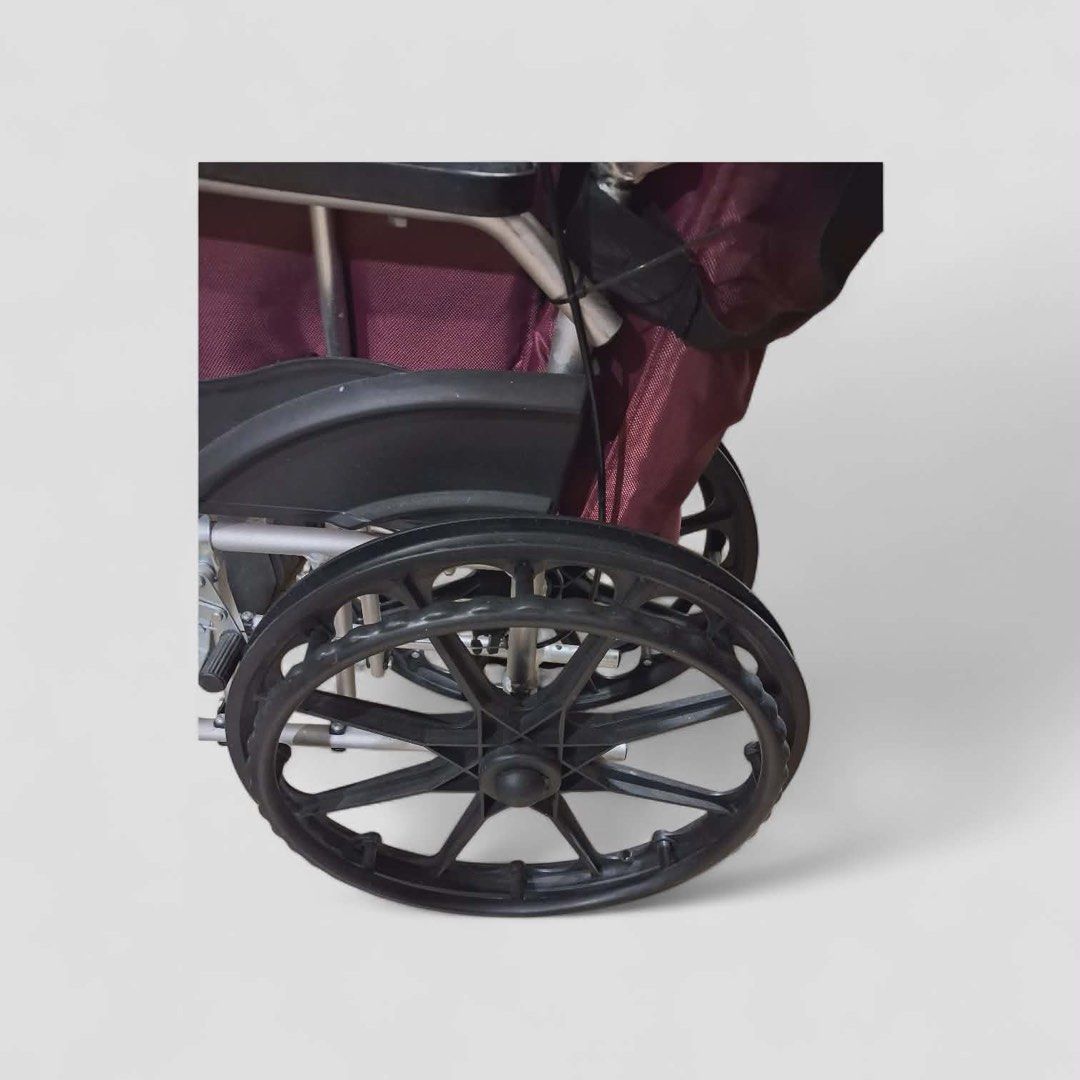 Portable wheelchair (Category: Wheelchairs) located in Pasig City. Submitted by stelala19 (Listing ID 1426906910, Image 3). Description: Lightweight and portable wheelchair • foldable and easy to transport • comfortable seat and steady frame • ideal for travel or home use • issue: needs tire replacement Shpg c/o buyer MOP: GCash/BPI/BDO Location: Pasig City .