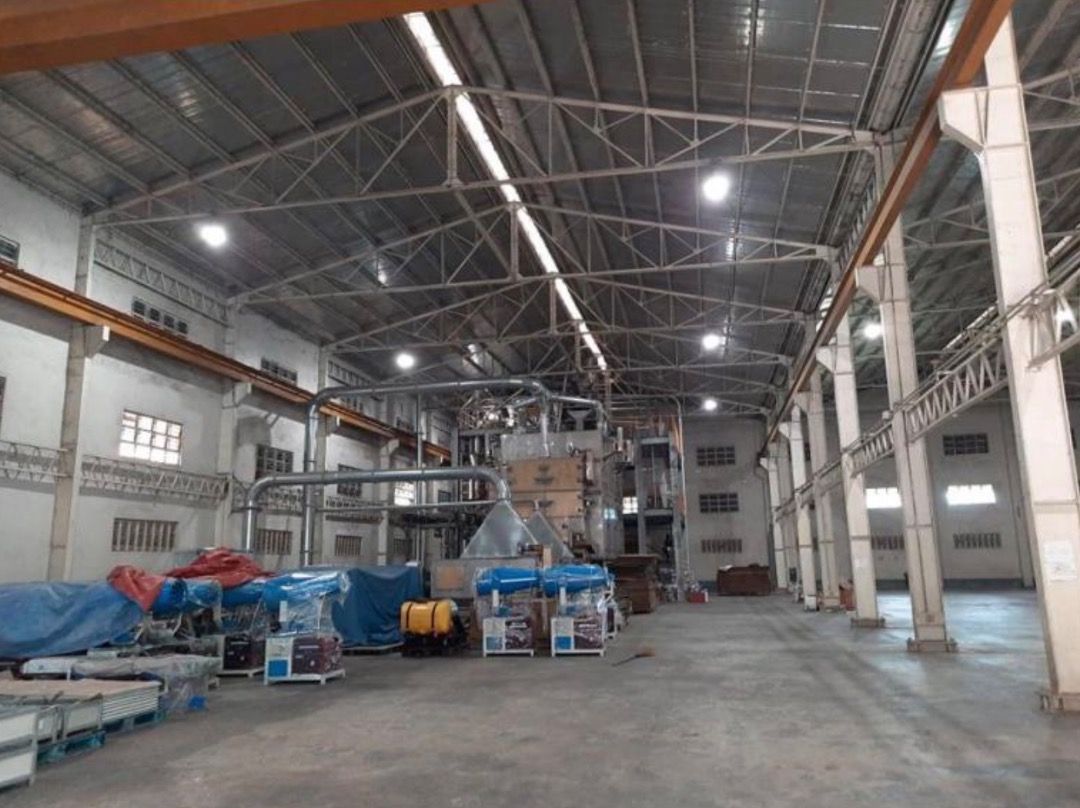Rice Processing Facility for Sale in Malolos, Bulacan (Category: Commercial) located in Quezon City. Submitted by habitto.ph (Listing ID 1426875358, Image 1). Description: 📍Rice Processing Facility for Sale in Malolos, Bulacan 📌 Details: - Lot Area (sqm): 4,415 - Floor Area (sqm): 3,460 - Warehouse - Office Building - Open Shed - Equipment: - Extrusion Equipment (Pre-formed Rice) - Rice Flour System - Biomass-fired Steam Boiler Equipment 🚩 Loc