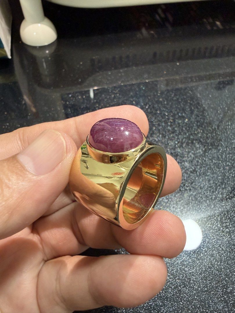 Ruby Gold Ring (Category: Jewelry) located in Singapore. Submitted by caleanhvu (Listing ID 1426936998, Image 3). Description: Beautiful handicraft gold ring with a large ruby gemstone. A stunning piece of jewelry for men to be weared to thumb finger. Natural Ruby gemstone size: 16,7mm x 13,7mm x 10,2mm Real Gold 14k .