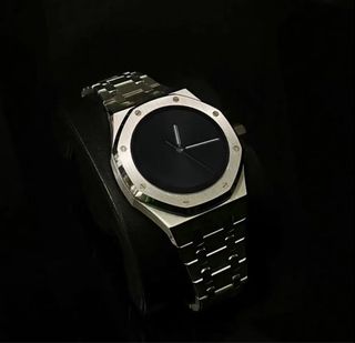 (Category: ) located in . Submitted by fcwatchco (Listing ID 1426872862, Image 1). Description: .