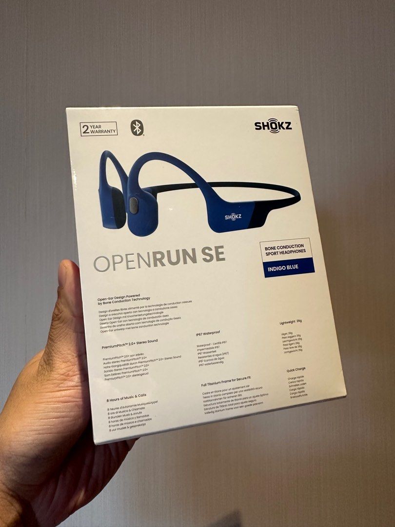 Shokz OpenRun SE Bone Conduction Headphones (Category: Headphones & Headsets) located in Quezon City. Submitted by shangotswag (Listing ID 1426836182, Image 2). Description: Shokz OpenRun SE Bone Conduction Sport Headphones Indigo Blue Price: ₱6,995 Condition: Brand New / Sealed Experience music while staying aware of your surroundings with these premium bone conduction sport headphones — perfect for running, cycling, gym, and outdoor workouts. ✨