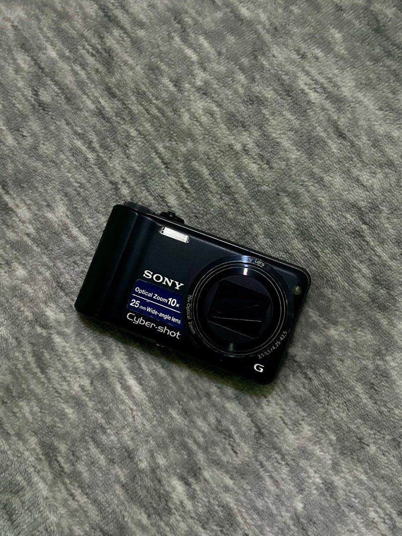 sony cyber shot dsc h55 digicam (Category: Cameras) located in Manila. Submitted by everays (Listing ID 1426835048, Image 1). Description: no refund! minor flaws - lcd burn (doesnt affect the output) - incompatible battery - other than that it works well inclusions: - pouch - 3 pcs of no-bg1 batteries - sony battery charger • got this lang sa ig shop so don't expect much but basing off from the pics it's pretty nice naman dm me for other sample p