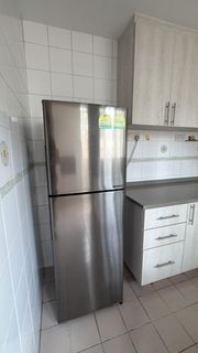(Category: ) located in . Submitted by ernest_mackoi (Listing ID 1426887241, Image 1). Description: .