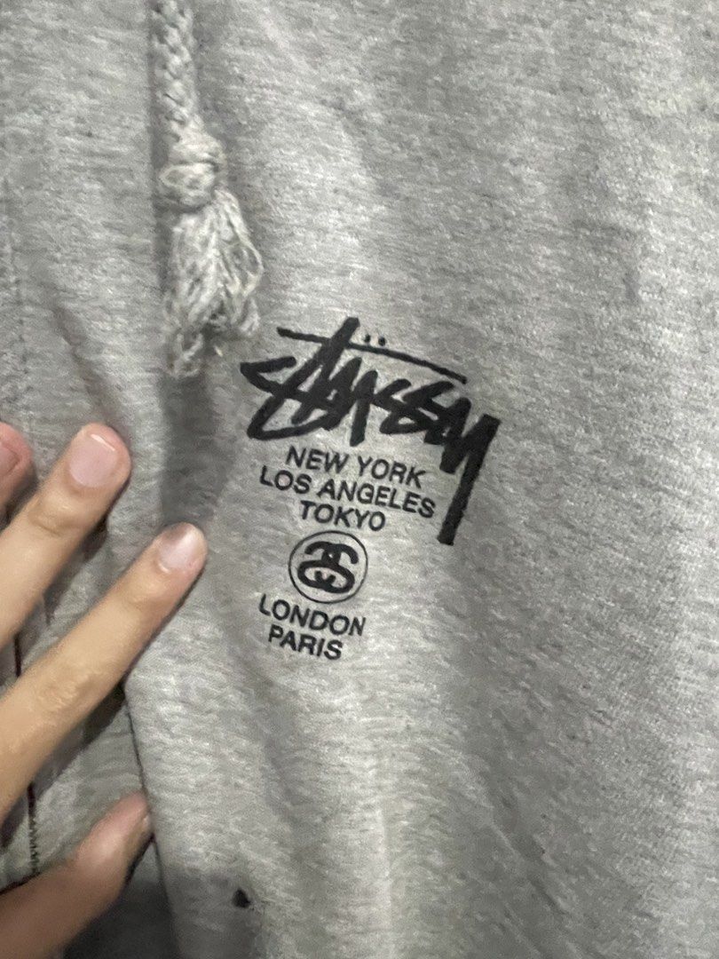 Stussy Zip-Up Hoodie (Category: Hoodies) located in Manila. Submitted by declutterprom (Listing ID 1426881471, Image 1). Description: 22 by 26 Need wash has stains.