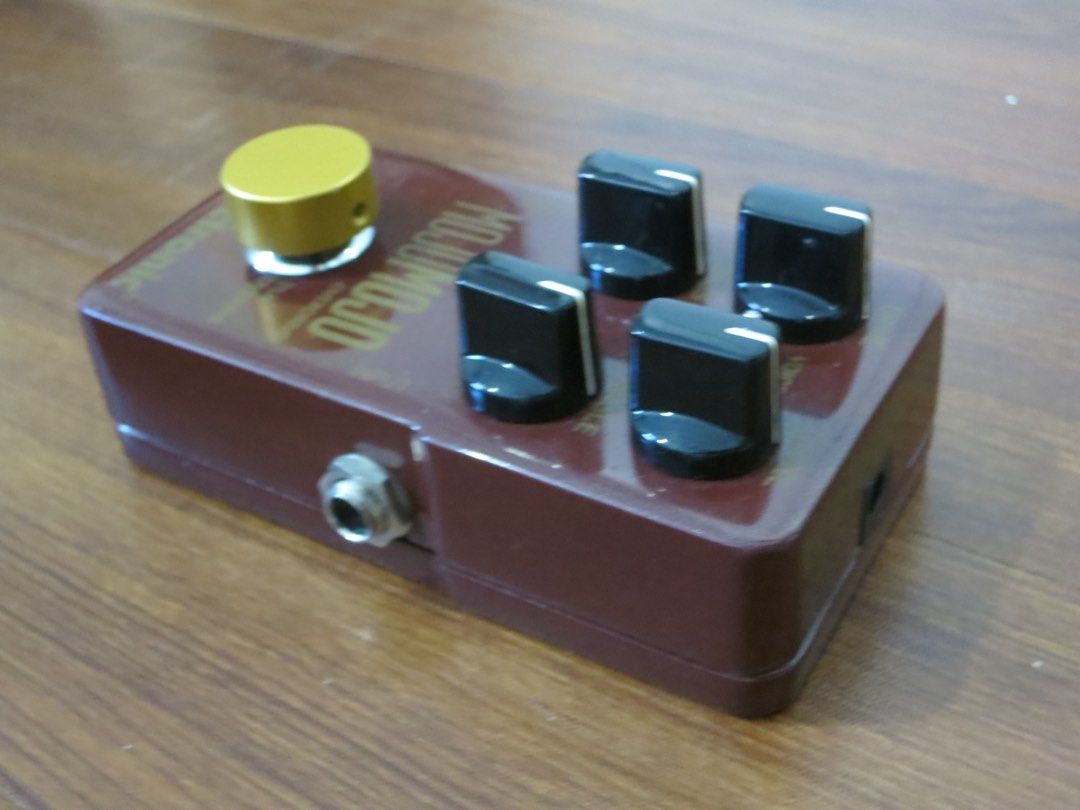 TC Electronic MojoMojo Overdrive Pedal (Category: Musical Instruments) located in Manila. Submitted by PragmaArchitect (Listing ID 1426812602, Image 3). Description: TC Electronic MojoMojo overdrive pedal. Features controls for Voice, Drive, Treble, and Level. True bypass design. Includes input and output jacks. The pedal is powered by a 9V DC adapter or a 9V battery. Designed in Denmark..