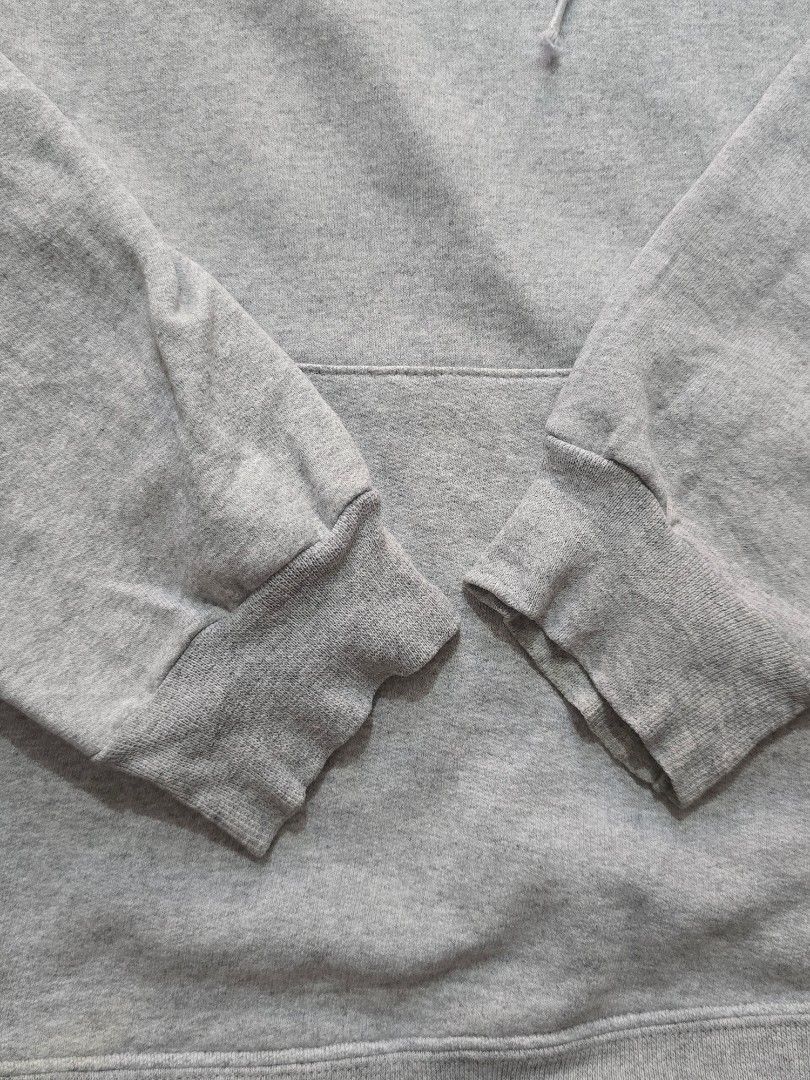 Thrasher Magazine Hoodie (Category: Hoodies) located in Santa Rosa. Submitted by Tapsilog732 (Listing ID 1426836986, Image 2). Description: excellent condition, 8.5/10 color rate. 21x27 dimes. .