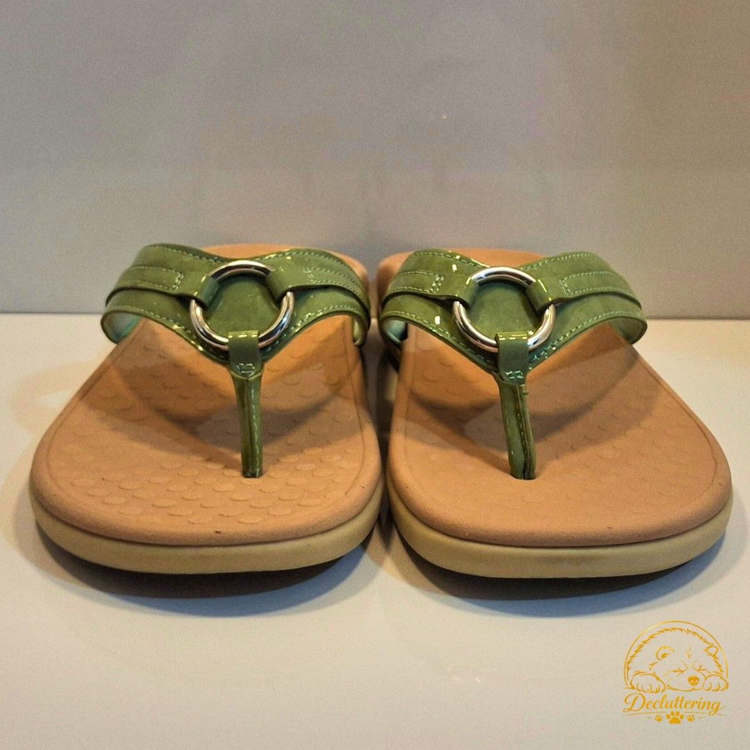 Tide Aloe Toe Post - Agave (Vionic) (Category: Slippers and slides) located in Sorsogon. Submitted by ccc_declutter (Listing ID 1425366609, Image 2). Description: Tide Aloe Toe Post - (Vionic) 🚚 𝑭𝑹𝑬𝑬 𝑺𝑯𝑰𝑷𝑷𝑰𝑵𝑮 if Jnt 💲Originally 5k+ 🛒 selling cuz I don't use 💰 payment first before delivery 💳 BPI or Gcash 🛎 feel free to inquire 📷 𝐀𝐂𝐓𝐔𝐀𝐋 𝐏𝐇𝐎𝐓𝐎𝐒 were used.