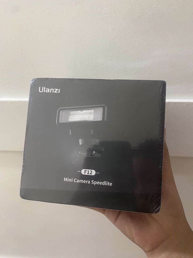 Ulanzi F12 Mini Camera Speedlite (Category: Camera Bags & Carriers) located in Pasay City. Submitted by jimbethcer22999 (Listing ID 1426838911, Image 1). Description: Ulanzi F12 Mini Camera Speedlite is a compact lighting solution for your camera. It is designed for mini cameras. The box indicates it is a speedlite. It is a new item..