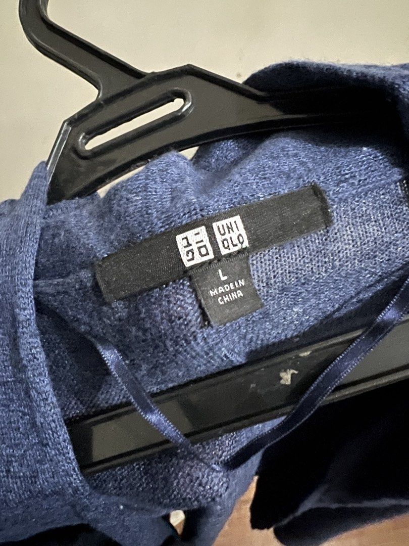Uniqlo Cardigan - Size L (Category: Coats, Jackets and Outerwear) located in Quezon City. Submitted by crystynsya_ (Listing ID 1426834087, Image 2). Description: .